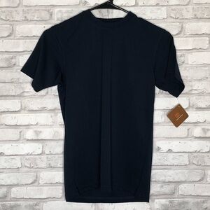 Harriton navy crewneck boys t-shirt, medium 10/12